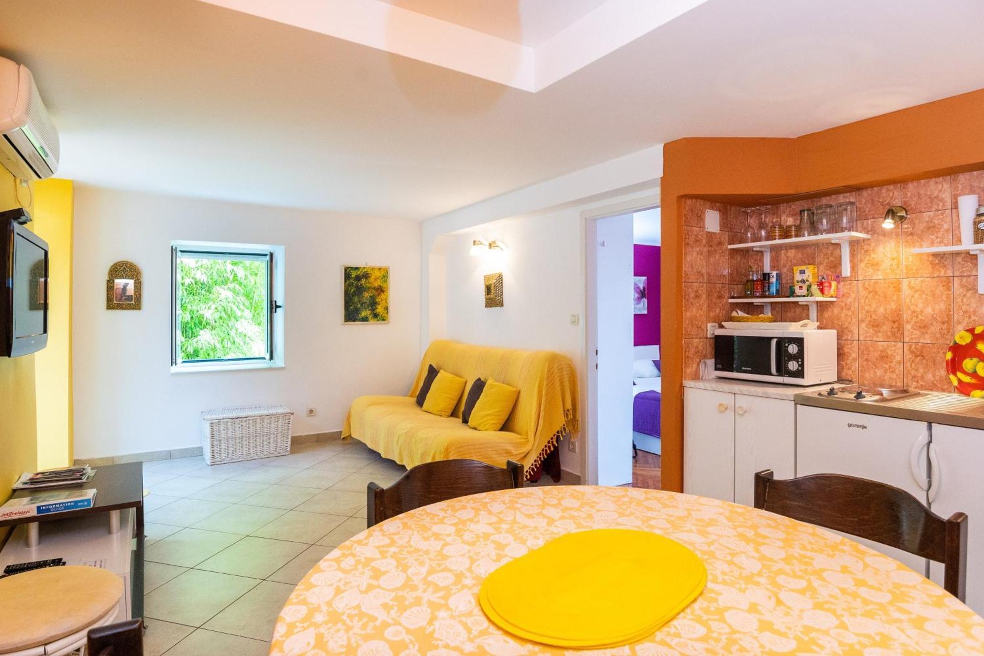 Apartments Mare Mlini Pokoj fotografie