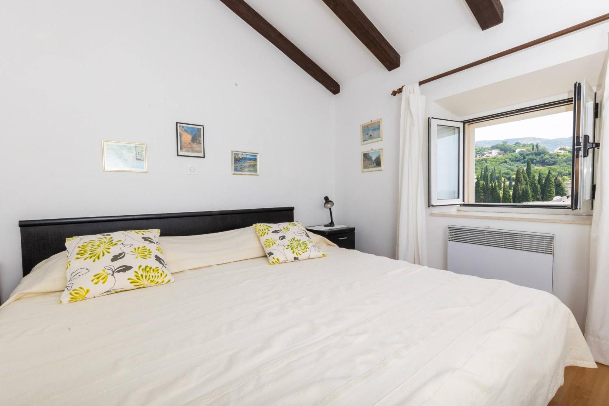 Apartments Mare Mlini Pokoj fotografie